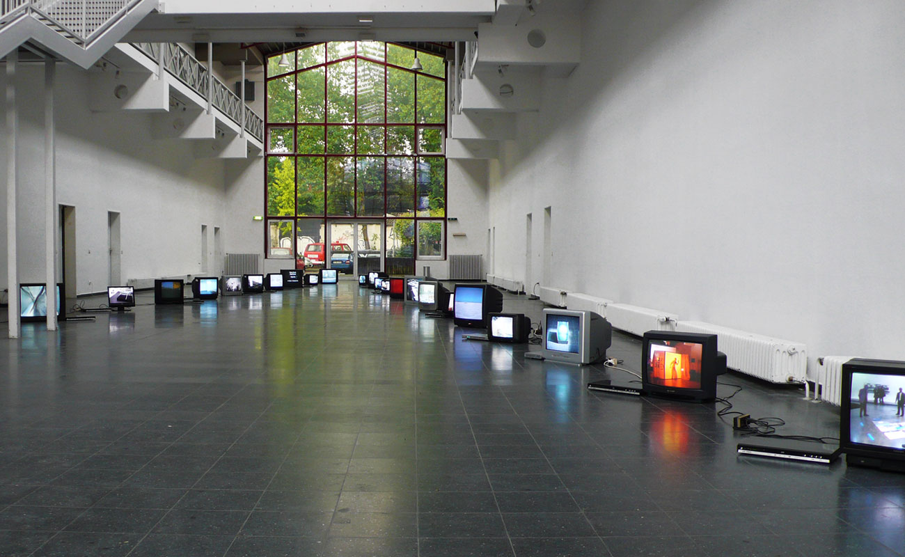 Fuenf 01 – Neues Kunstforum Koeln
