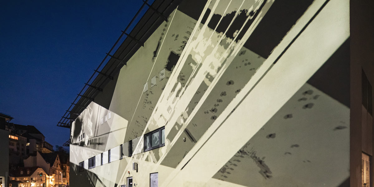 Gudrun Barenbrock – Re:mixed – Fassade am Marburger Kunstverein